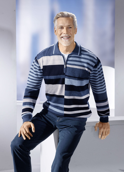 Hemden, Pullover & Shirts - Gestreifter Polopullover mit kurzem Reissverschluss, in Größe 046 bis 064, in Farbe JEANSBLAU-MARINE-ECRU
